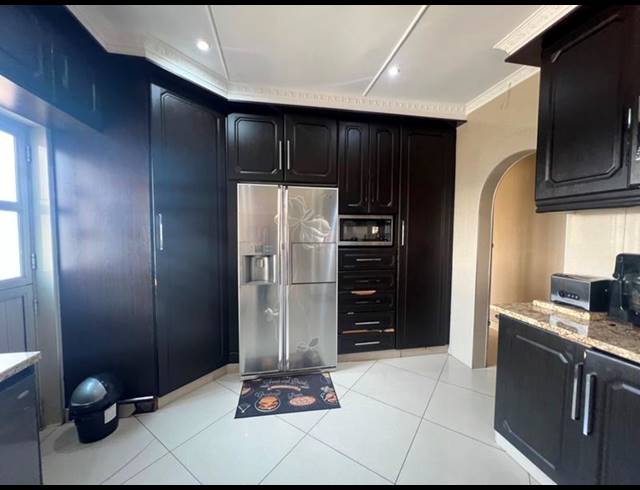 3 BEDROOM HOUSE FOR SALE IN NORTHDENE